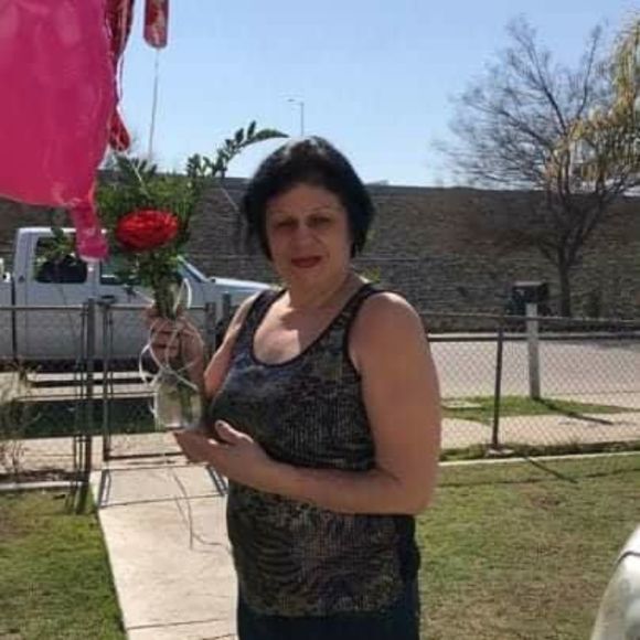 Meet your Posher, Rose marie - Picture 1 of 1